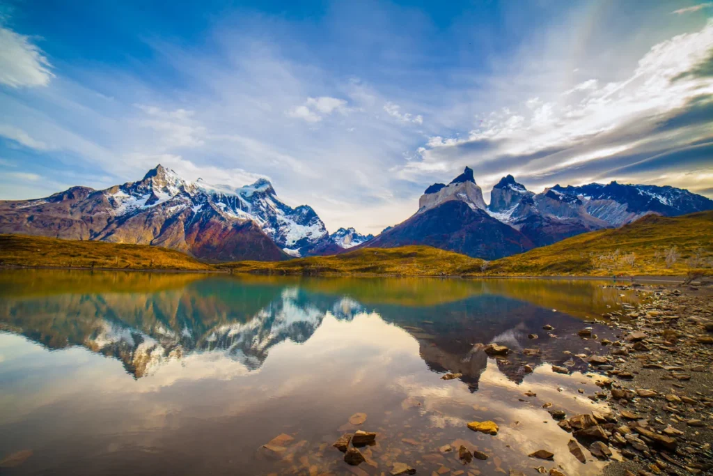 Macizo del Paine visto desde el Parque Nacional Torres del Paine