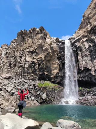 En cada viaje, ponemos el mismo cuidado como si fuera el nuestro. Porque sabemos que cuando todo sale bien, los recuerdos duran para siempre ❤️Nada mejor que viajar en buenas manos ☺️
Un viaje no siempre son solo vacaciones… Muchas veces es un sueño por cumplir, una meta personal 💪🏻Por eso, vivir una buena experiencia no es un detalle: es fundamental.Nuestro destinos:📍 Salar de Uyuni Vía San Pedro: 1 opción única📍 Rapa Nui: 4 opciones increíbles📍 Torres del Paine: 7 opciones espectaculares📍 Huilo Huilo y Termas Geométricas: 3 opciones relajantes📍 Carretera Austral: 4 opciones de aventura📍 San Pedro de Atacama: 4 opciones inolvidables📍 Tierra del Fuego: 3 opciones fascinantes📍 Puerto Varas + Chiloé: 4 alternativas maravillosas📍 Valle del Elqui, La Serena e Isla Damas: 3 increíbles programas📍 Pucón, Villarrica y Alrrededores: 4 opciones de aventura📍 Melipeuco, Sollipulli, Sierra Nevada y Conguillio: 1 épica odisea📍Región Del Maule: 6 alternativas Primavera, Verano, invierno💳 Formas de Pago:- WebPay.cl / Tarjeta de Crédito o Débito- Transferencia Bancaria- Crédito Directo¡Comenta o mándanos un DM para más información y escoge el programa que mejor se adapte a tus sueños de viaje! 🌟📩También puedes llamarnos para recibir asesoramiento personalizado en línea. 📞💬Consultas, reservas y más:🌐 Sitio web: www.elracoexperience.com📧 Correo: reservaselracoexperience@gmail.com📱 WhatsApp: +56978296739🇨🇱 Sernatur registro: 69766No olvides revisar nuestras historias destacadas y nuestro feed para más inspiración. 😎 Gracias a todos los viajeros por compartir sus fotos, videos y comentarios sobre sus experiencias con nosotros. 💖¡Viajar en buenas manos se nota! ¡Únete a la aventura segura con nosotros! 🌍✈️#rapanui🗿 #Isladepascua #Laserena #Torresdelpaine #Carreteraaustral