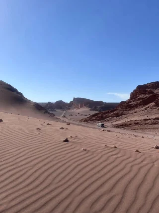 Hay destinos que impresionan desde el primer momento… y San Pedro de Atacama es uno de ellos. 🧡🏜️

Paisajes que parecen de otro planeta, amaneceres inolvidables, cielos únicos y una naturaleza que sorprende a cada paso.

En El Raco Experience organizamos cada detalle de tu viaje para que solo te dediques a vivir la experiencia y disfrutar de uno de los destinos más increíbles del norte de Chile.

✨ Descubre lugares como: 🦩 Laguna Chaxa y los flamencos del Salar de Atacama. 🏔️ Piedras Rojas y las Lagunas Altiplánicas. 🌋 Géiseres del Tatio al amanecer. 🌙 Valle de la Luna al atardecer. 🔭 Uno de los cielos más limpios del mundo en un tour astronómico.

💳 Reserva de la forma que más te acomode: ✔️ WebPay (crédito y débito) ✔️ Transferencia bancaria ✔️ Crédito directo

💬 ¿Te imaginas viviendo esta aventura? Escríbenos y comencemos a planificar tu próximo viaje.

🌐 www.elracoexperience.com
📧 reservaselracoexperience@gmail.com
📱 WhatsApp +56 9 7829 6739

🇨🇱 Registro Sernatur: 69766

❤️ Somos personas atendiendo personas. Tu viaje, como si fuera el nuestro.

#ElRacoExperience #ViajaPorChile #TurismoChile #SanPedrodeAtacama #rapanui🗿